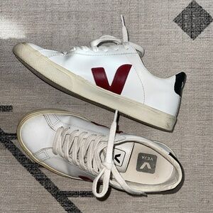 Veja Sneakers